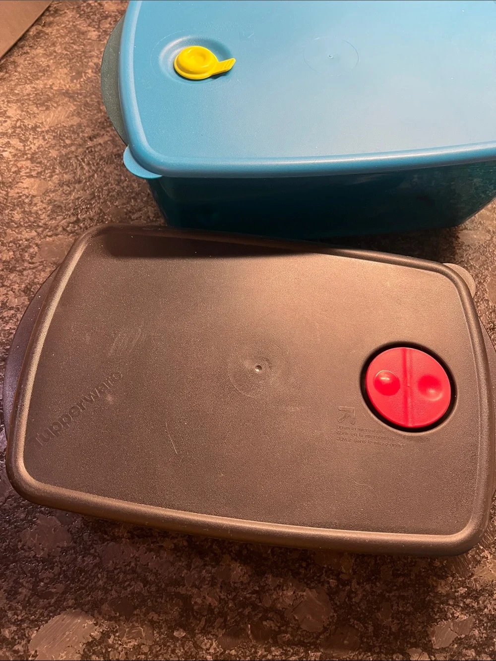 Stackable Food Storage Containers with Vented Lids - Gray & Blue